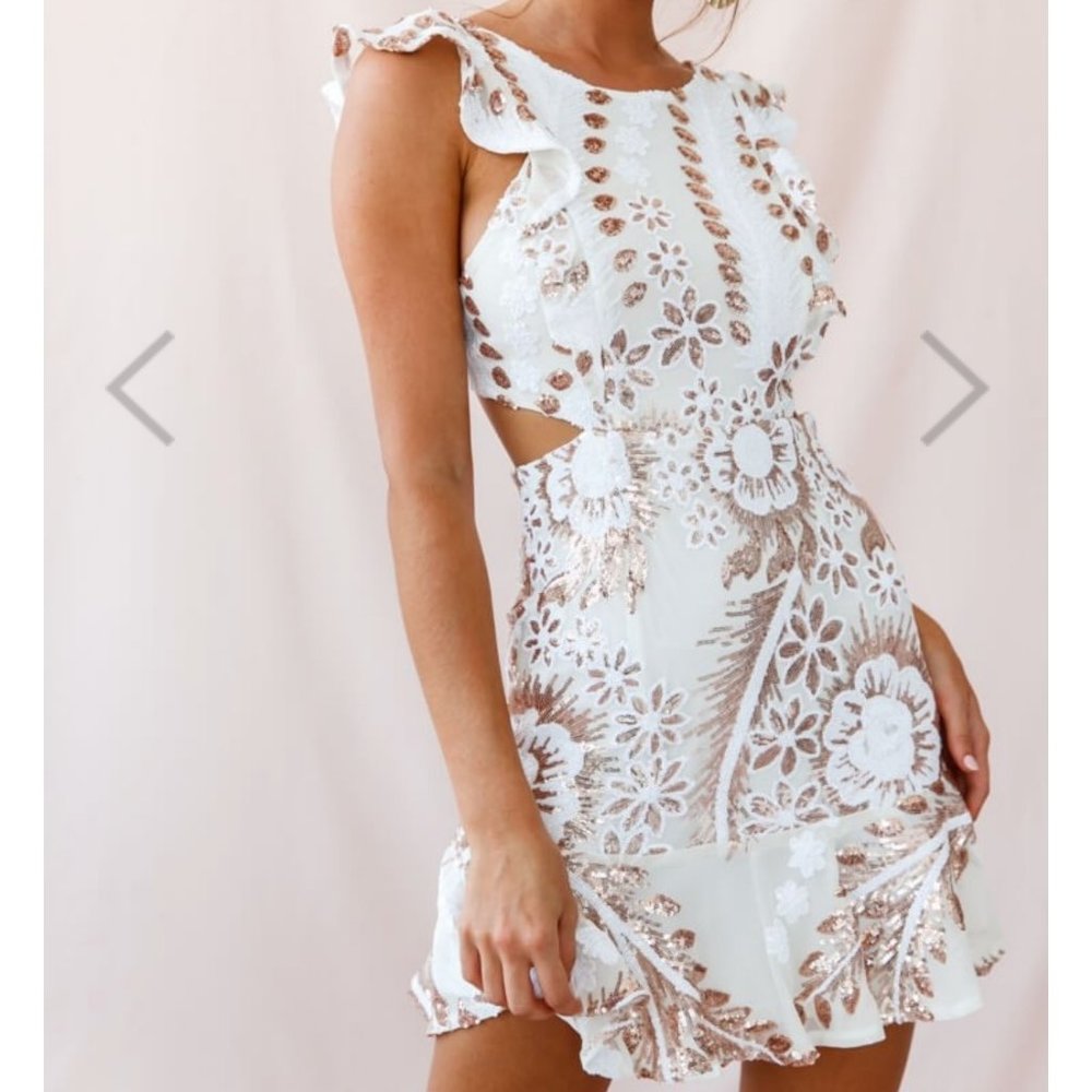 ❌SOLD ❌ Selfie Leslie Jackie Pinafore Sequin dress